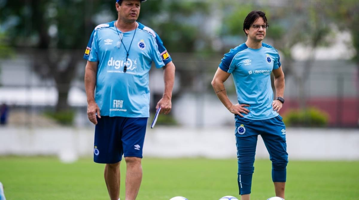 Adilson Batista, t&eacute;cnico do Cruzeiro: dif&iacute;cil miss&atilde;o de salvar a Raposa no Campeonato Brasileiro - Bruno Haddad / Cruzeiro