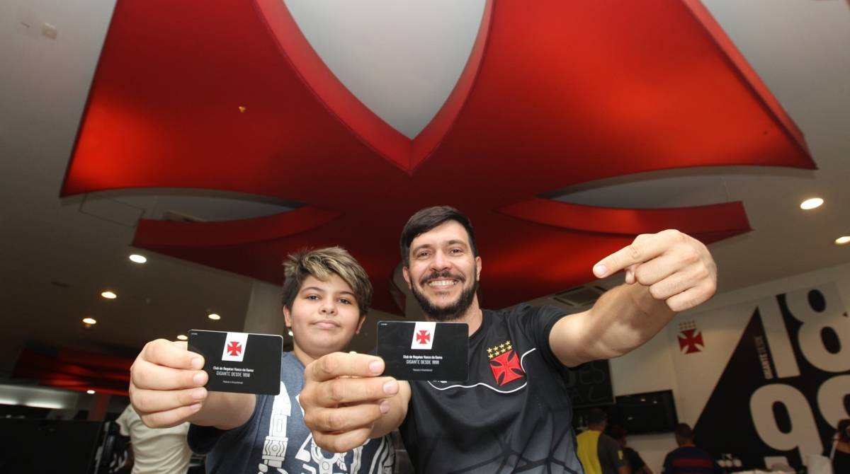 Sócio-geral do Vasco, Fellype Ponte Corrêa reativou o plano e associou o filho, Miguel: \'É um orgulho poder ajudar o clube que amo\'