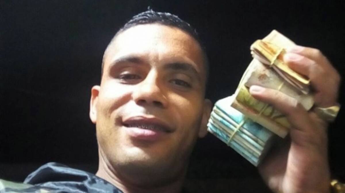 Paulo de Jesus Aguiar J&uacute;nior, o Sarpimpim ou Maluc&atilde;o - Reprodu&ccedil;&atilde;o