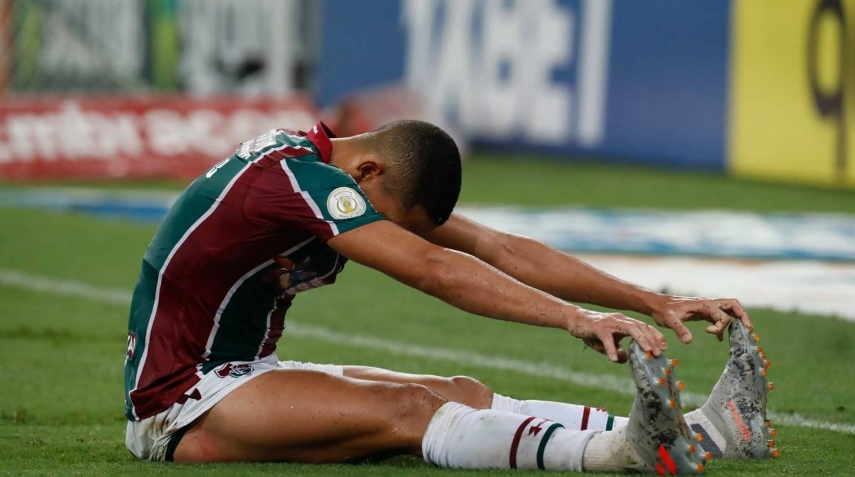 Frustração: mesmo empurrado pela torcida, em bom número no Maracanã, o Fluminense de Gilberto foi incapaz de superar o time do Fortaleza   - Gilvan de Souza