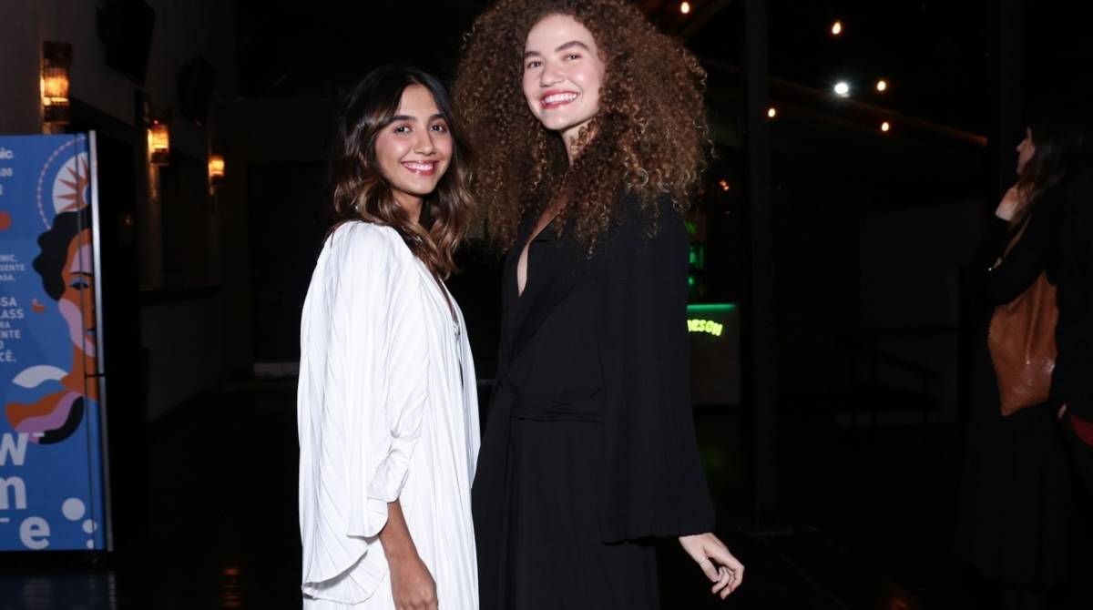 O duo Anavitória