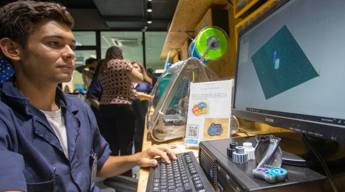 Firjan SENAI abre as portas de seus laboratÃ³rios
