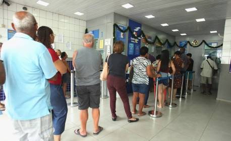 Crise econômica infla 'fé' do brasileiro na loteria