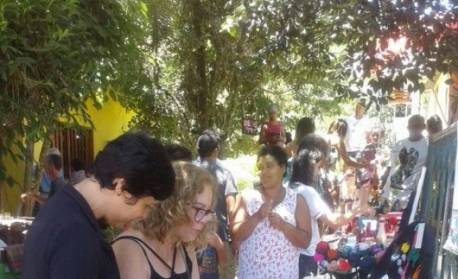 Feira de artesanato ajuda a transformar vidas nos Pilões, em Três Rios
