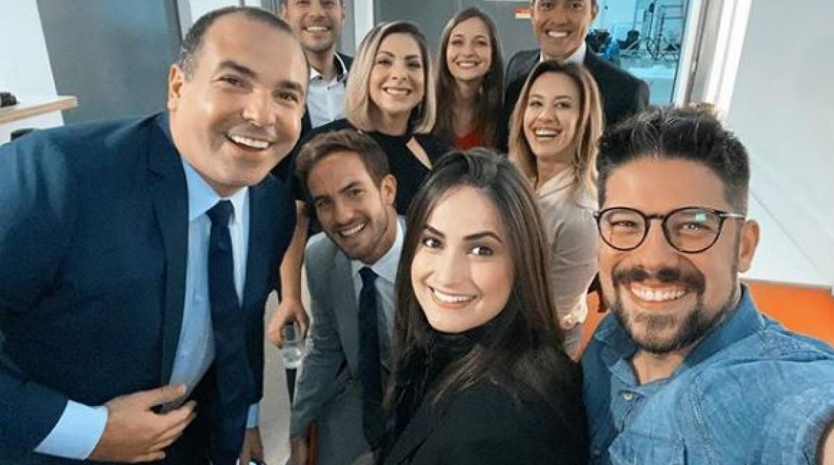 Jornalistas postaram fotos no Instagram com a nova equipe da CNN Brasil