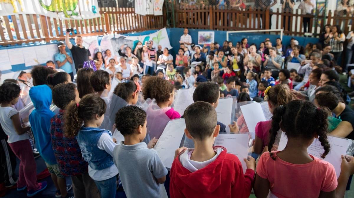 Mais de 70% dos cariocas acreditam que organizações sociais ajudam a transformar o mundo em um lugar melhor