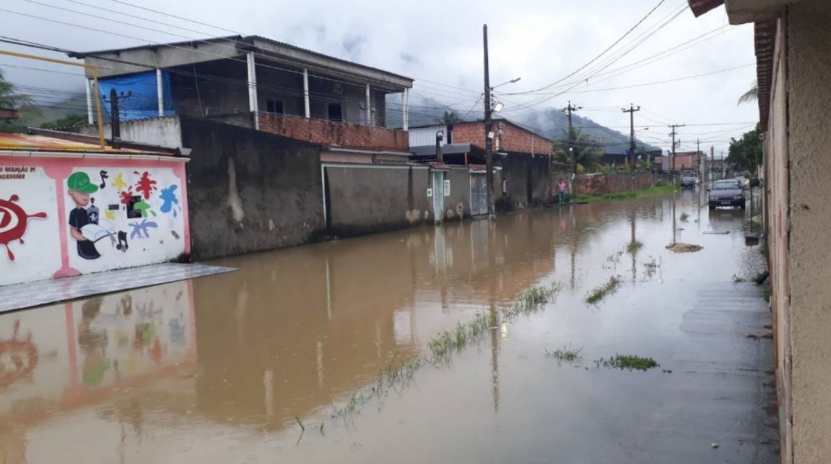 Ruas do bairro KM 32, em Nova Iguaçu