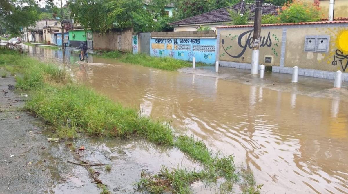 Ruas do bairro KM 32, em Nova Iguaçu