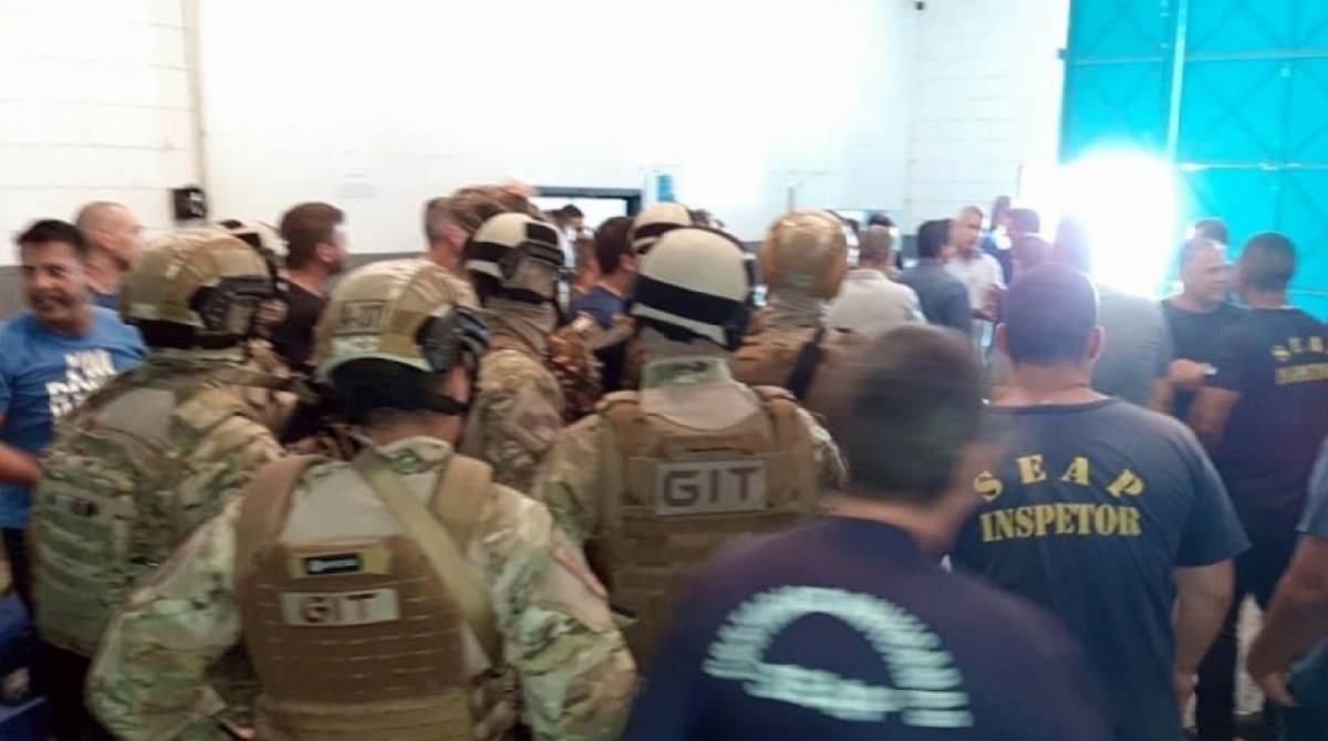 Agentes foram até a cadeia onde Cubano está preso