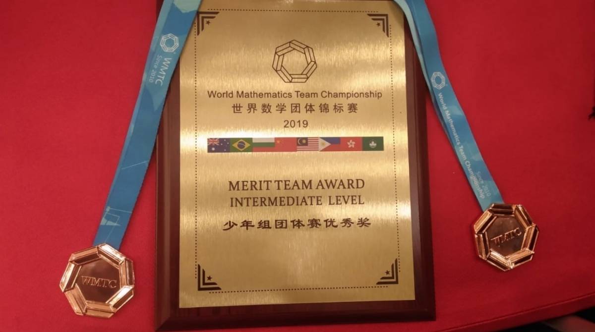 Alunos da Rede Municipal ganham medalhas de bronze na China, em OlimpÃ­ada de MatemÃ¡tica