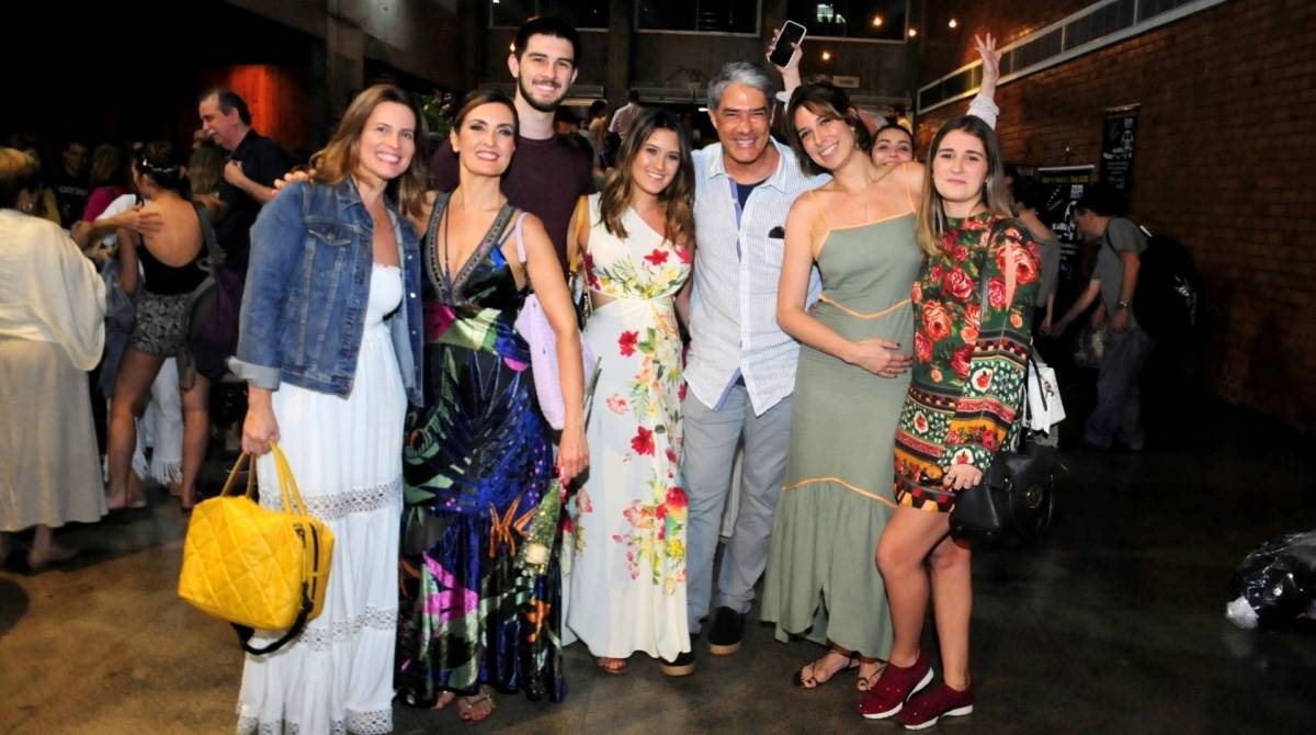 Fatima Bernardes no balé Carlota Portela com a família

Pictured: Ballet carlota Portela Uerj

AgNews 7 DEZEMBRO 2019 

BYLINE MUST READ: Webert Belicio / AgNews

Xico Silva
telefone: (21) 98240-2501
email: agnews.fotografia@gmail.com
      Caption - Webert Belicio / AgNews