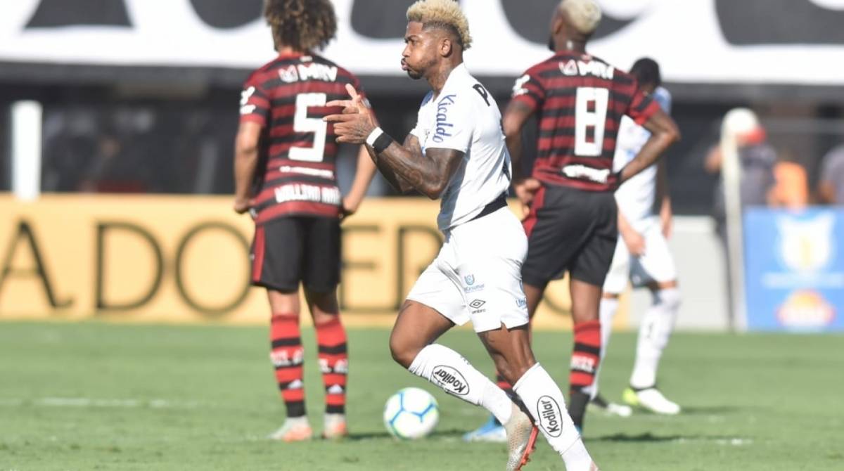 Marinho marcou o gol que abriu o placar na Vila Belmiro