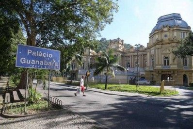 Governo, TJ, MP, TCE e Defensoria pagam metade do 13º salário nesta quarta