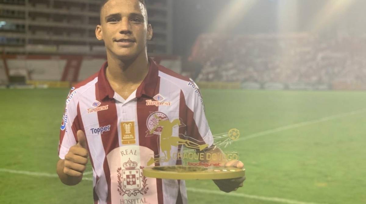 Atacante Thiago - Reprodução