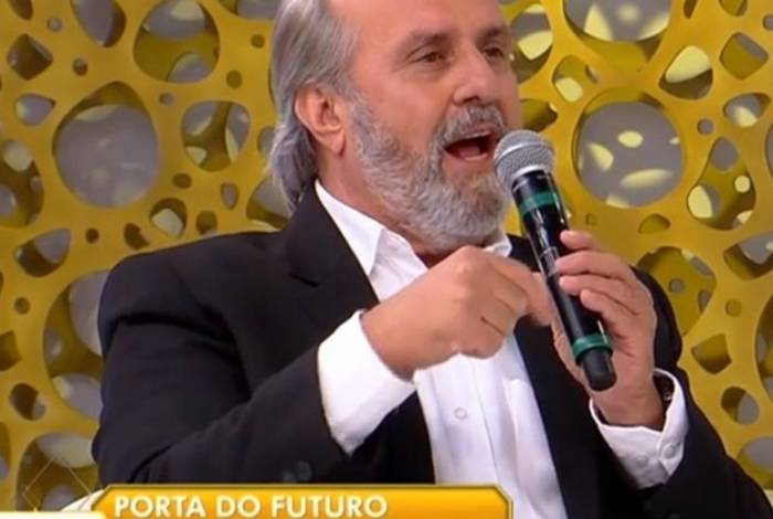 Eita! Sete famosos morrer&atilde;o em 2020, afirma vidente no 'Superpop'