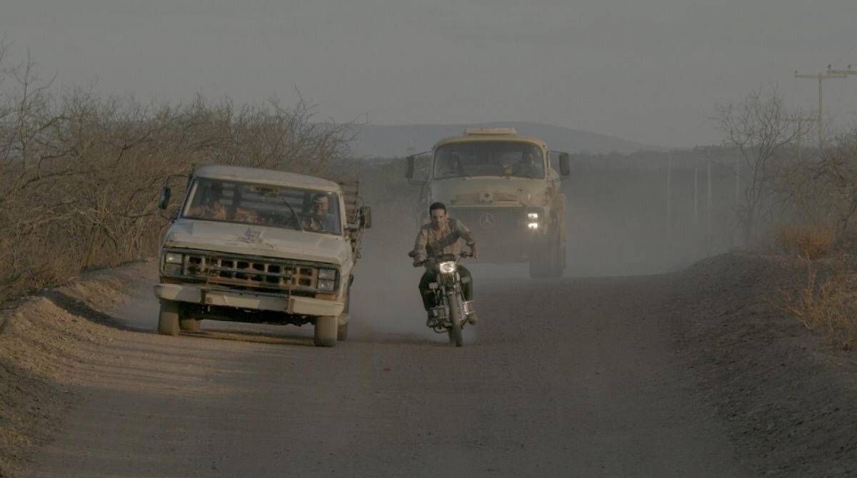 Ator Jaedson Bahia aproveita fim de gravações do filme Agreste para visitar a família no Nordeste