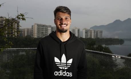 De saída do Flamengo, Thuler embarca dia 5 para se apresentar ao Montpellier