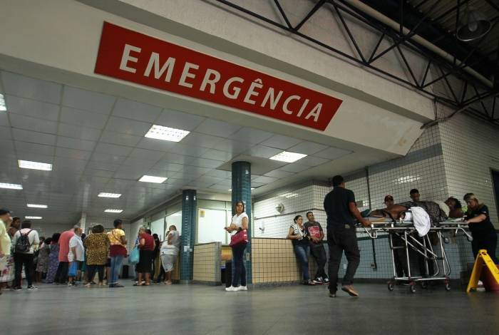 A emergência do Hospital Municipal Salgado Filho, no Méier, atende apenas com 30% dos funcionários 
