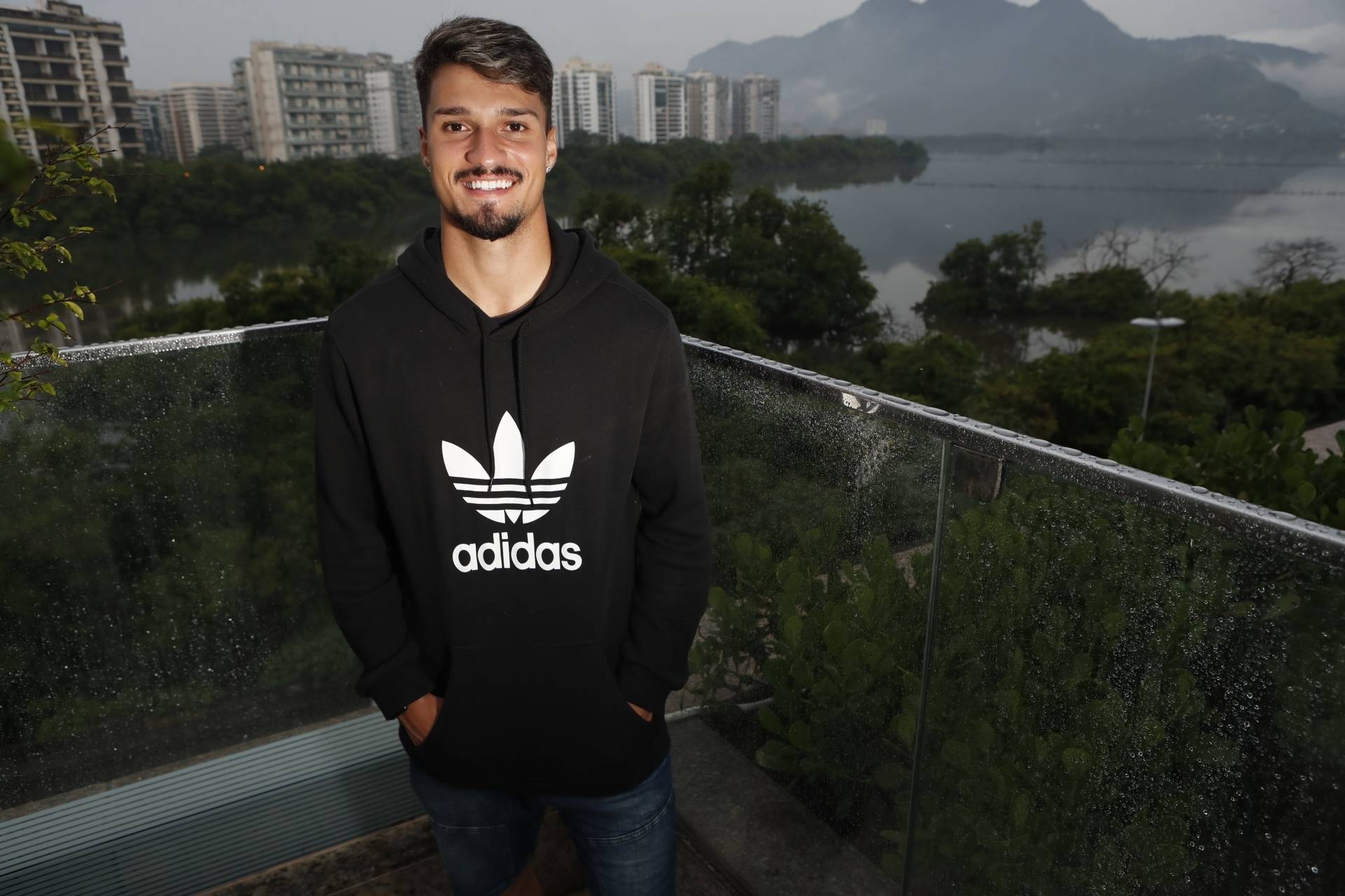 De torcedor de carteirinha ao êxtase do ano de conquistas: Thuler deixa título de promessa para trás, se firma no Flamengo e mira Olimpíadas