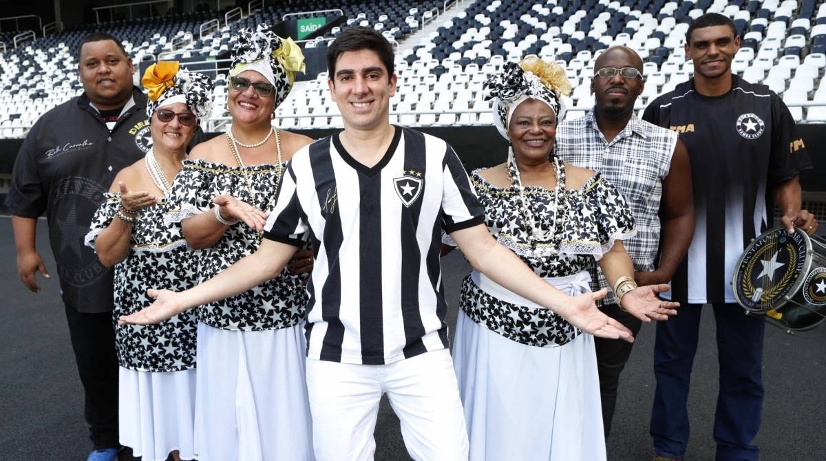 Rio, 13/12/2019, ESPECIAL, entrevista com Marcelo Adnet que compos o enredo para o Botafogo Samba Clube, foto de Gilvan de Souza / Agencia O Dia