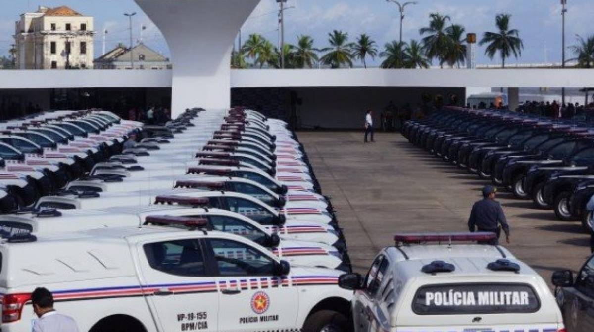 Viaturas da PMMA corretamente adesivadas - PMMA