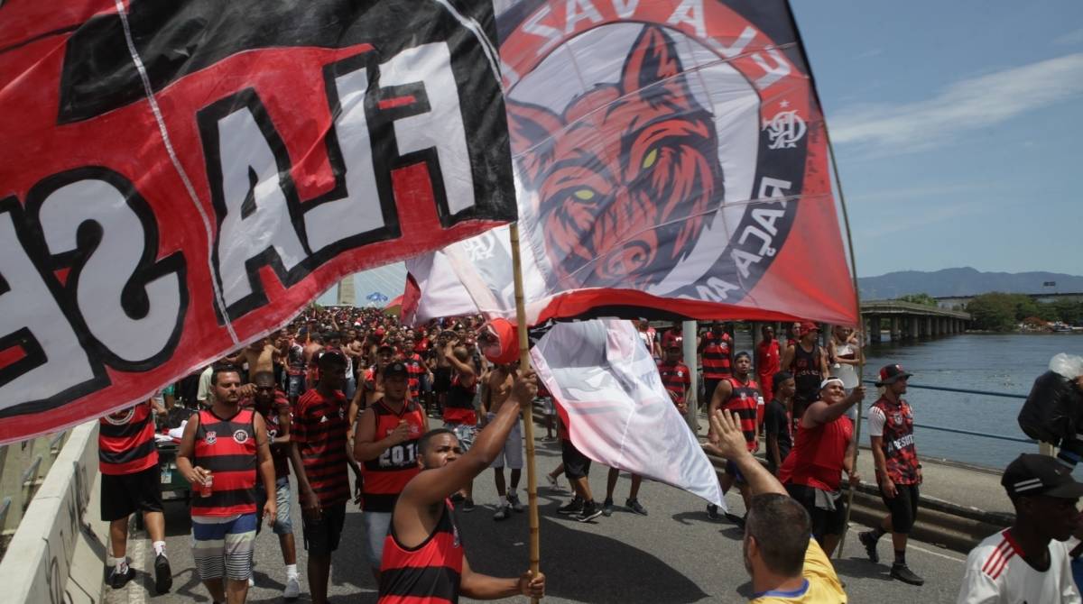 Rio, 13/12/2019 - Embarque do Flamengo para o Mundial de clubes. Terminal de cargas aeroporto do Galeao. Ilha do Governador. Zona norte do Rio Foto: Ricardo Cassiano/Agencia O Dia