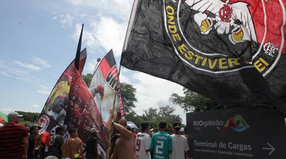 Rio, 13/12/2019 - Embarque do Flamengo para o Mundial de clubes. Terminal de cargas aeroporto do Galeao. Ilha do Governador. Zona norte do Rio Foto: Ricardo Cassiano/Agencia O Dia