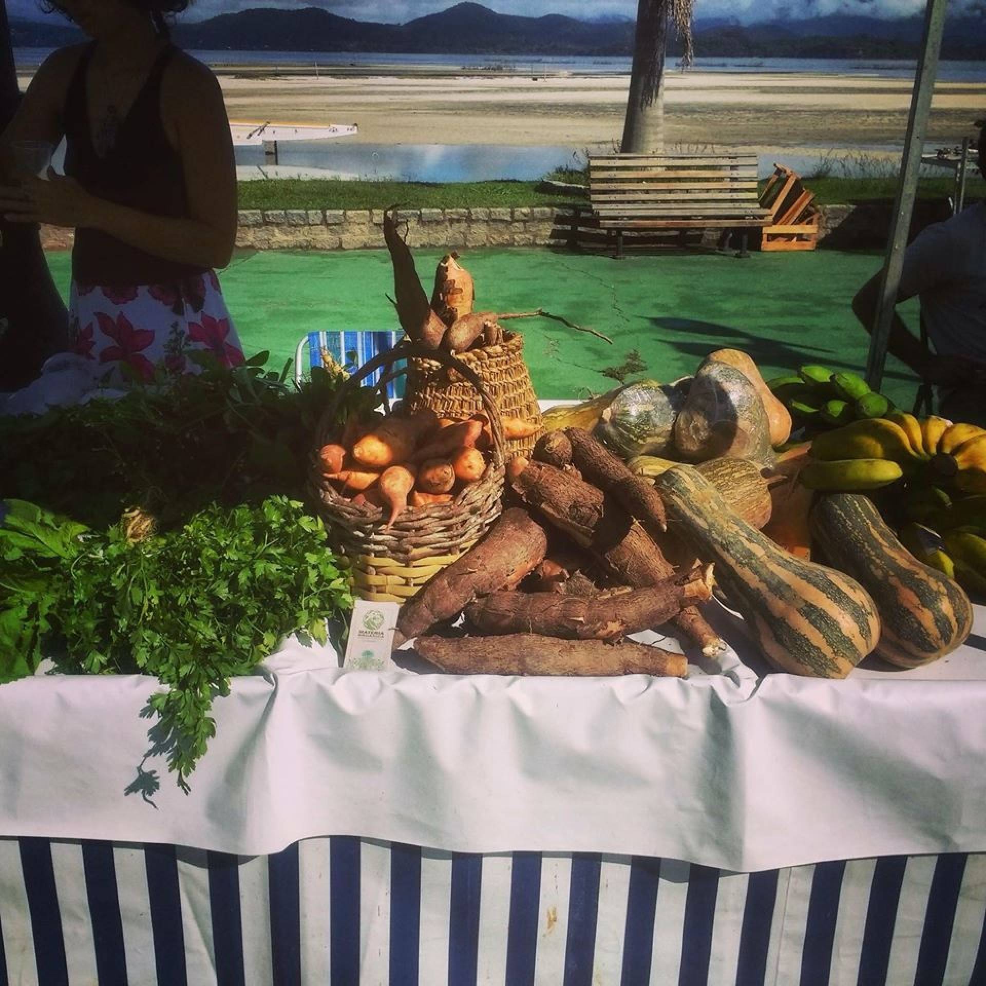 Produtos expostos na feira atraem público diferenciado - Reprodução Facebook Produtores Orgânicos e Agroecológicos