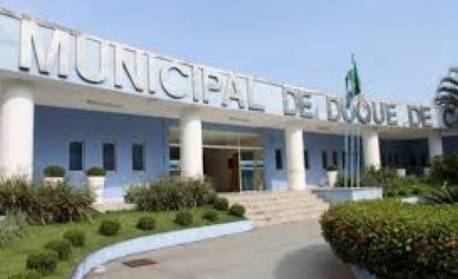 Duque de Caxias quita salário de outubro para aposentados e pensionistas