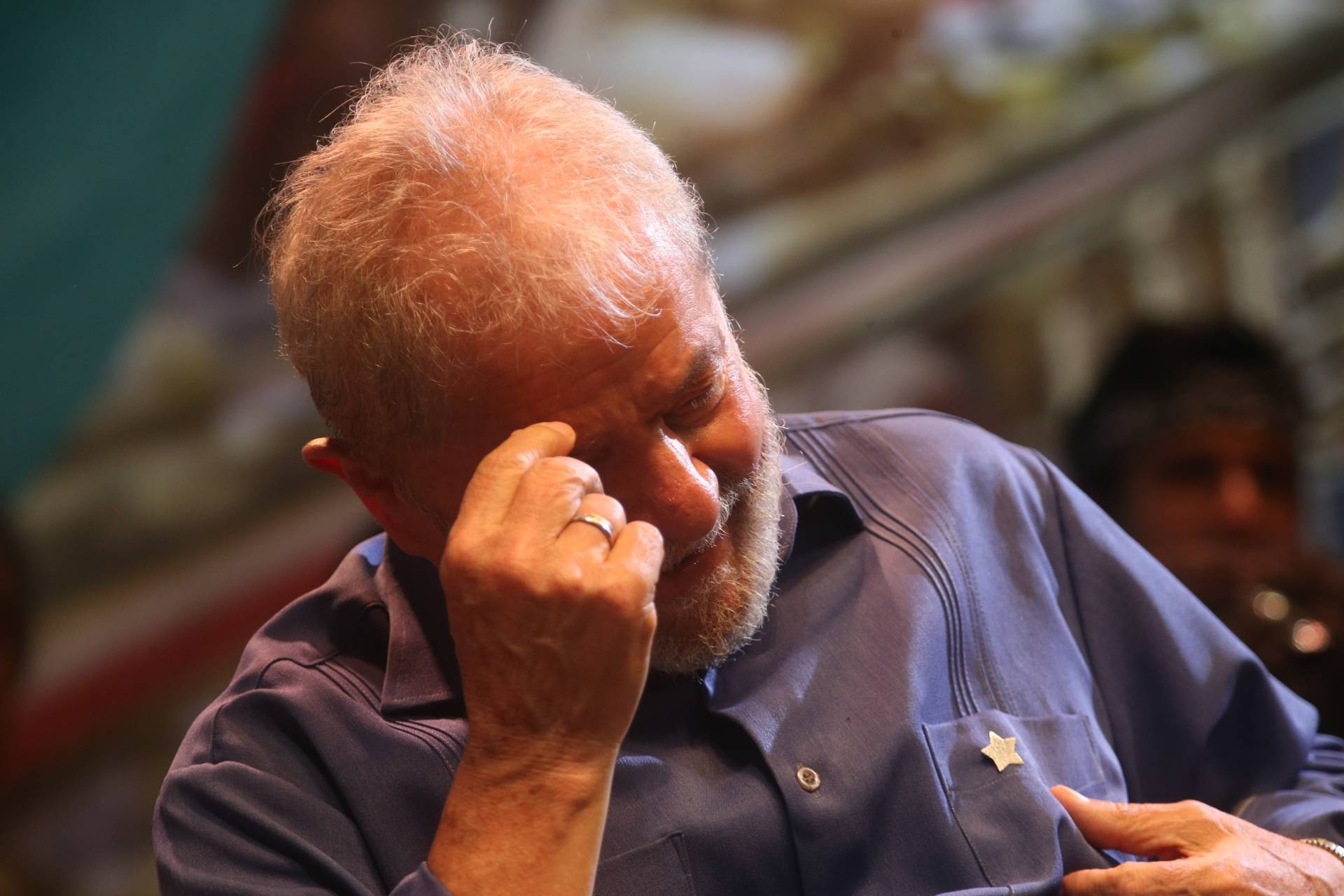 Lula: 'Quase mil mortes por dia e o cara andando de jet ski'