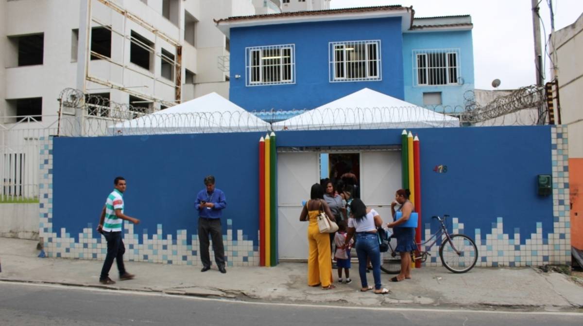 O prédio tem três andares e vai contar com uma brinquedoteca, refeitório e banheiro adaptado, entre outros recursos - Alziro Xavier / Divulgação PMNI