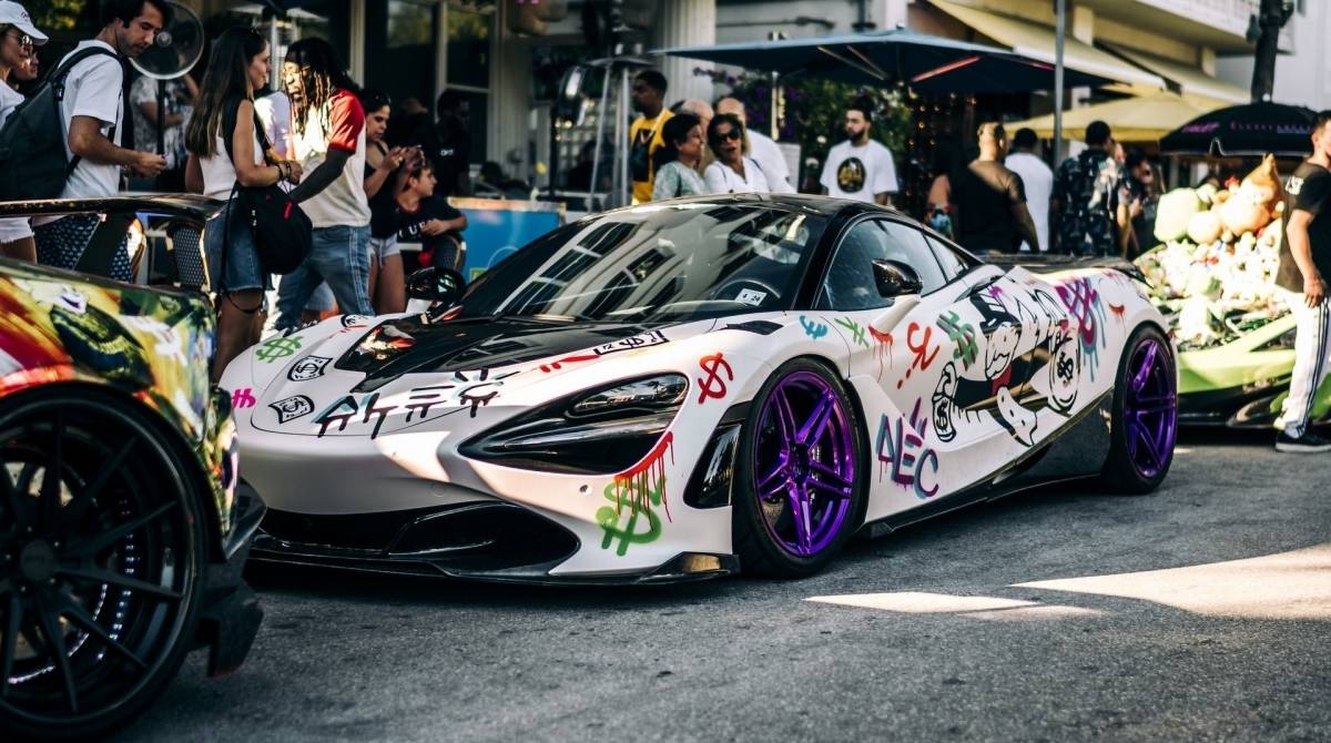 McLaren 720S, customizado por Alec Monopoly
