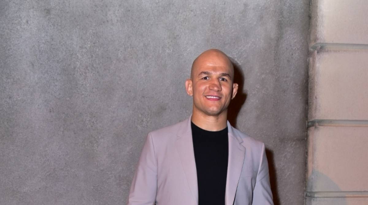 Famosos prestigiam festa em comemoração à final da 'Dança dos Famosos'