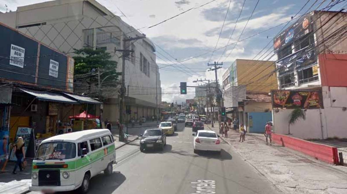 Caso aconteceu na madrugada desta segunda - Reprodução / Google Street View