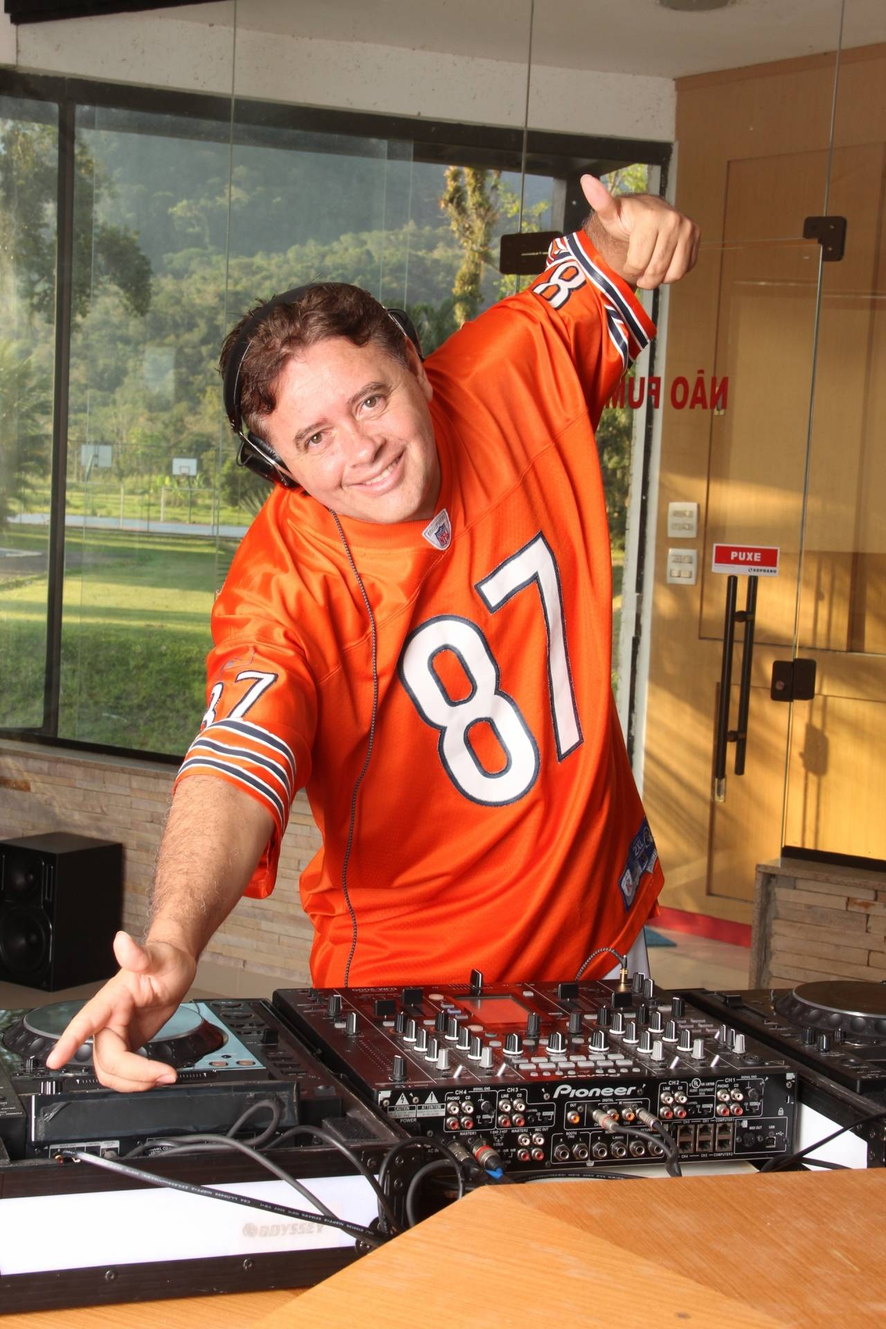 Malboro promete uma 'viagem no tempo' no show da virada na Praia de Copacabana