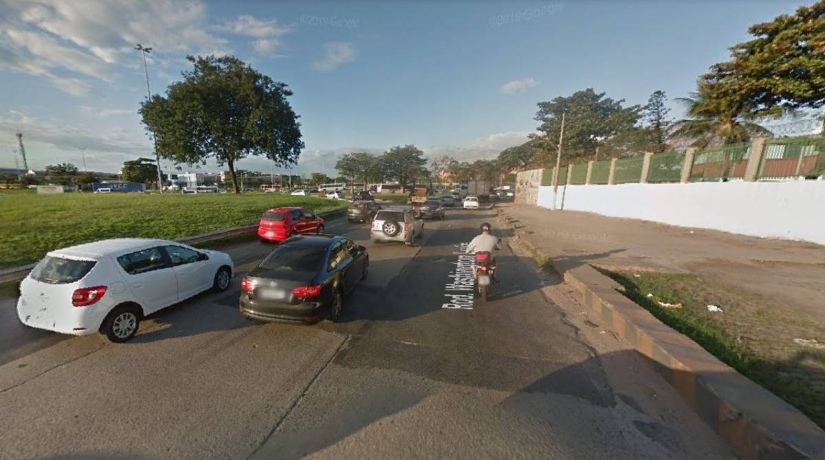 Região da Avenida Brasil, perto da Cidade Alta, onde casal de turistas suíços bateram com carro após criminosos atirarem e ferir os dois - Reprodução Google Maps