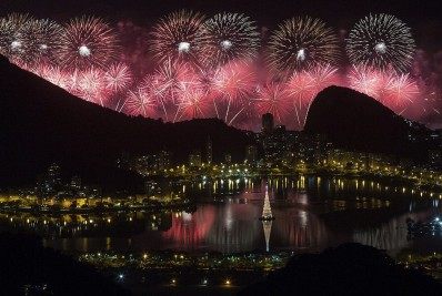 Festas de Réveillon são canceladas devido à pandemia do coronavírus