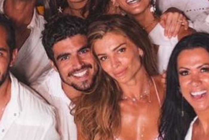Caio Castro e Grazi Massafera na polêmica foto