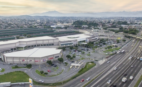 PM de folga reage assalto e mata suspeito na Washington Luís