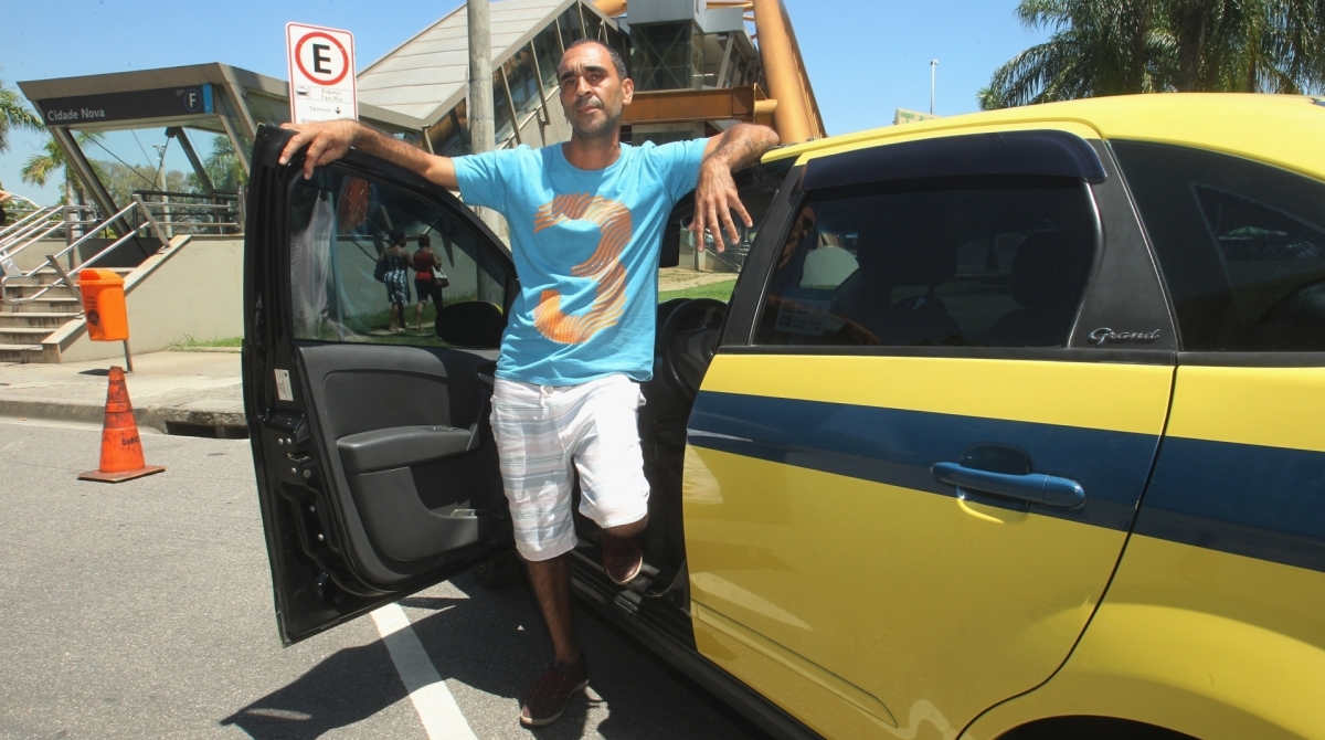 O taxista Alexandre Louredo sempre adere às roupas mais frescas: