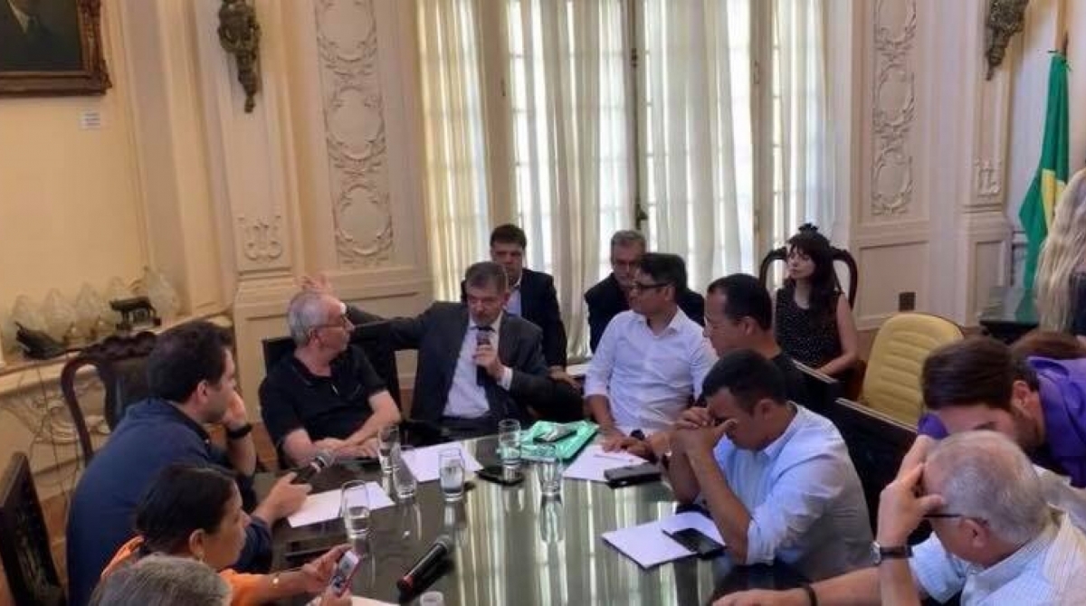 Secretário de Fazenda do Rio, Cesar Barbiero se reuniu com vereadores nesta terça-feira - Reprodução