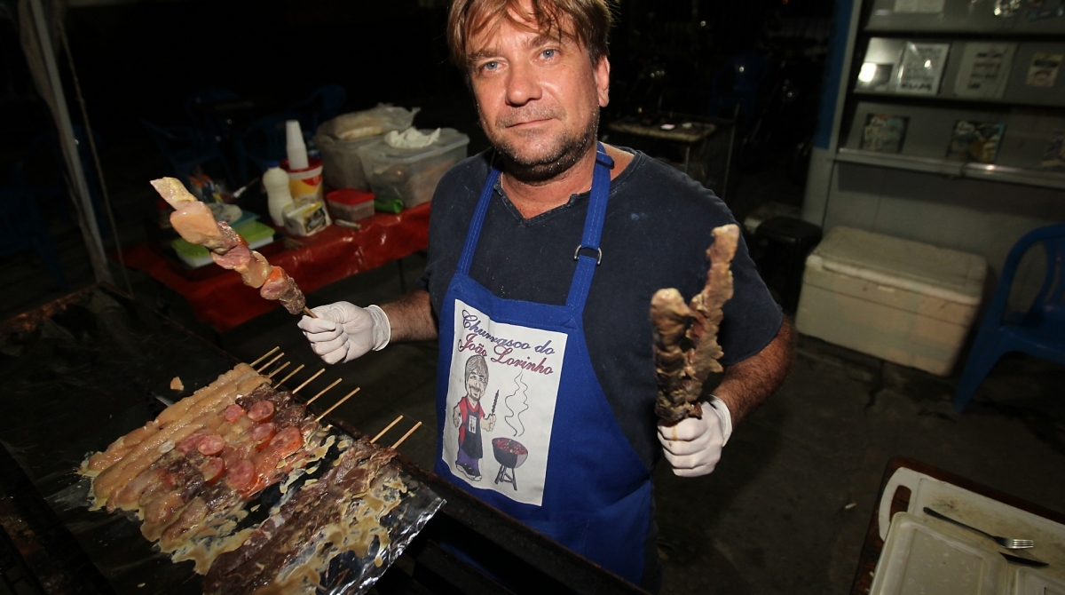 João Carlos Aguiar, do Churrasco do Lourinho, espera que a regulamentação chegue logo ao Centro - Fotos: Luciano Belford