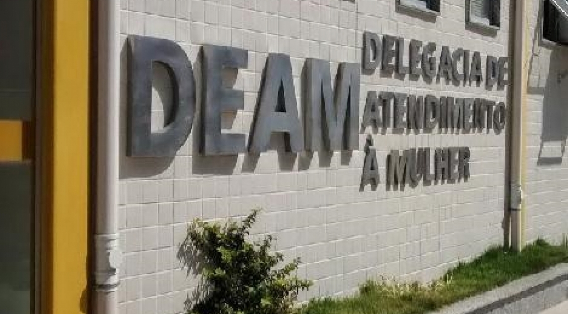 A Delegacia Especial de Atendimento &agrave; Mulher Caxias (DEAM) investiga o caso