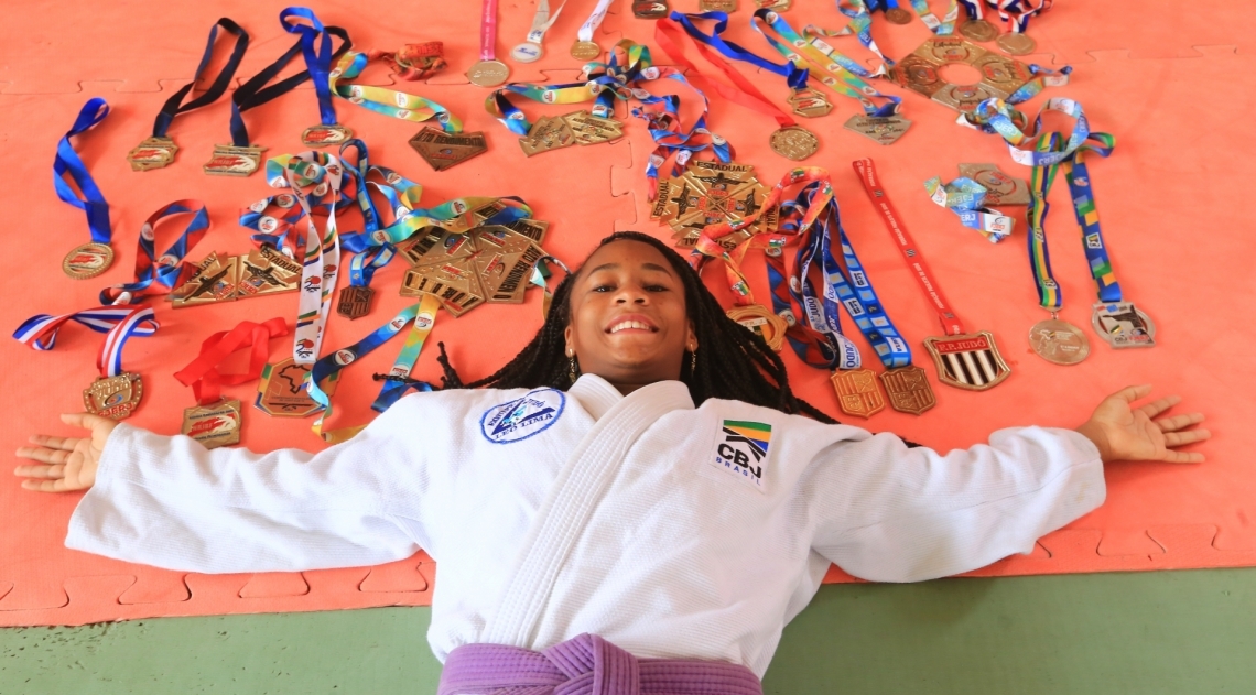 Mariana, campeã de judÎ