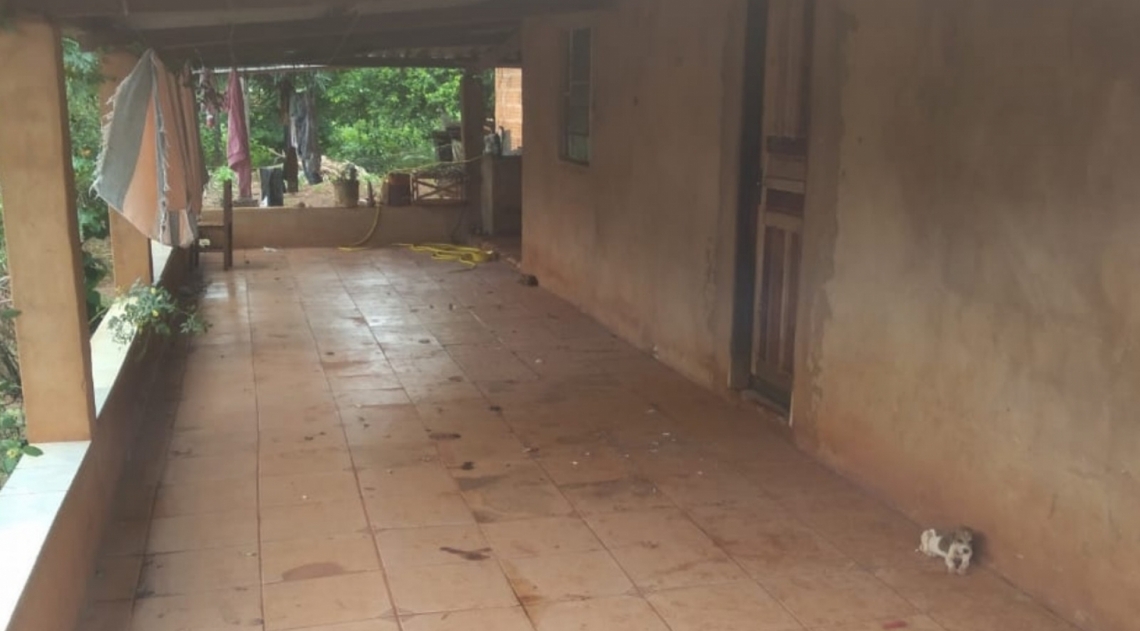 Jovem de 19 anos foi encontrada no cárcere privado onde estava presa por cinco dias  - Reprodução/ TV Anhanguera