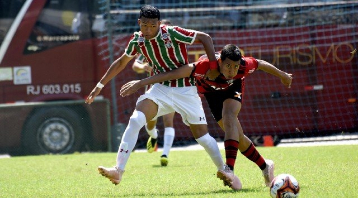 Wallace, joia da base tricolor
