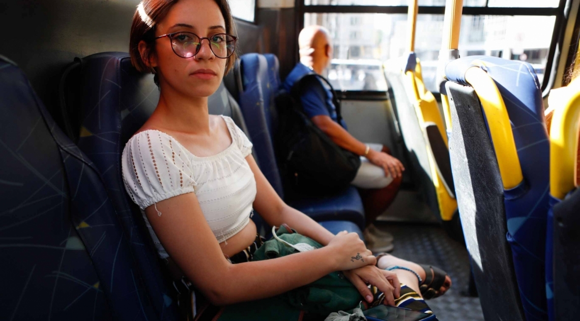 Rio, 010/01/2020, Onibus que circulam sem ar condicionado pela cidade, na foto Angelica Farias dentro do onibus da linha 390, Foto de Gilvan de Souza / Agencia O Dia