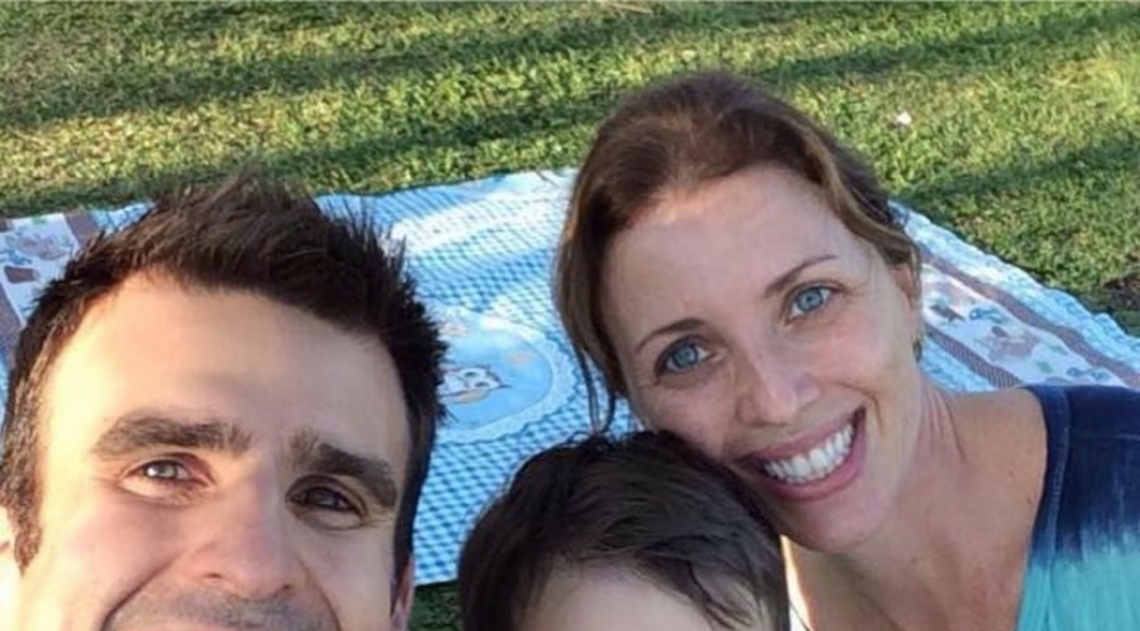 Viagem de família: Mendel com a mulher e o filho Arthur, de 5 anos - Reprodução