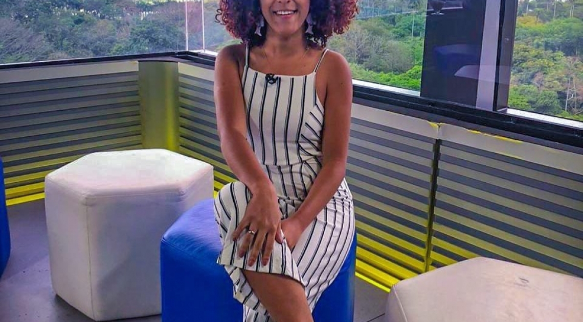 Nath Rodrigues, de 21 anos, criadora do canal 'Finanças com Nath'. Reprodução do Instagram