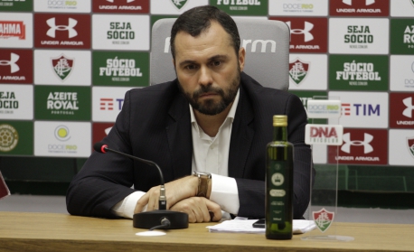 Fluminense exerce direito de compra do goleiro Pedro Rangel, que assina até 2024